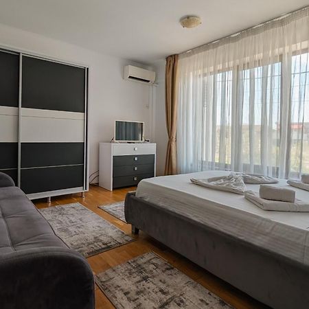 Hella Apartament Mamaia-Nord Navodari Bagian luar foto
